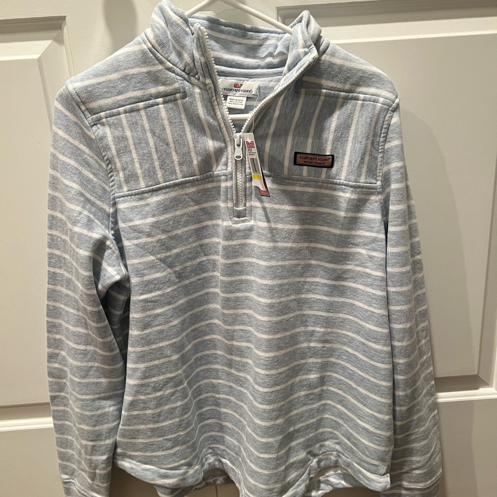 NWT Vineyard Vines women’s Shep Shirt, size medium.